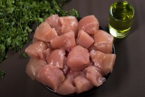 Chicken Boneless- Cubes (Small Cuts)